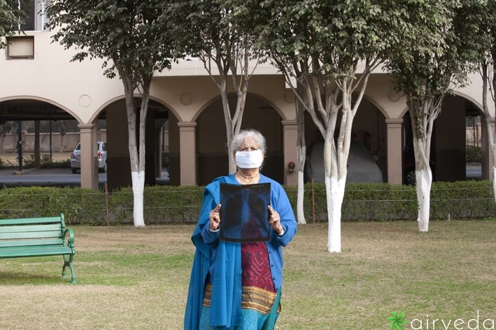 woman wearing mask